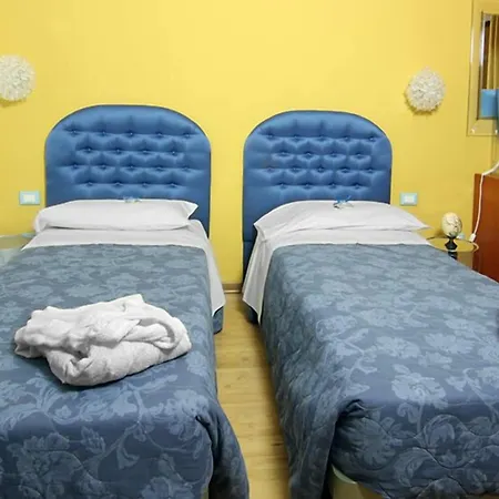 Al Viale Szálloda Trieszt