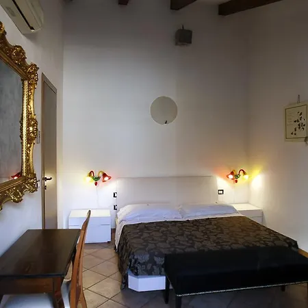 Al Viale Szálloda 3*