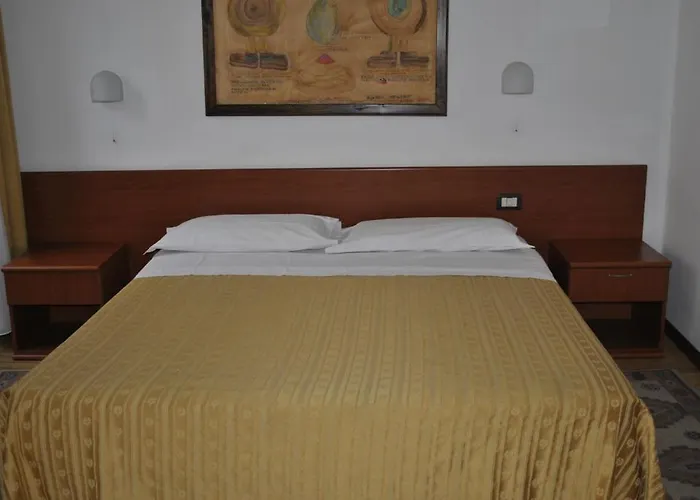 Al Viale Hotel Triest