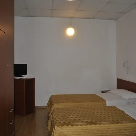 Al Viale Hotel