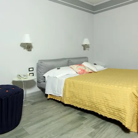 Al Viale Hotel 3*