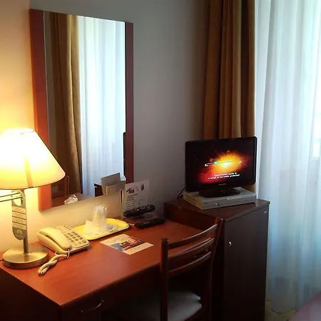 Al Viale Hotel 3*