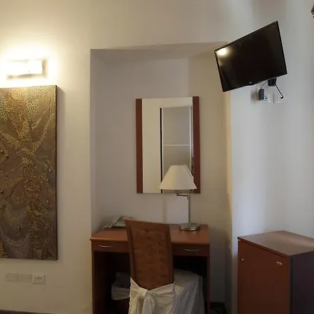Al维亚莱旅馆 酒店